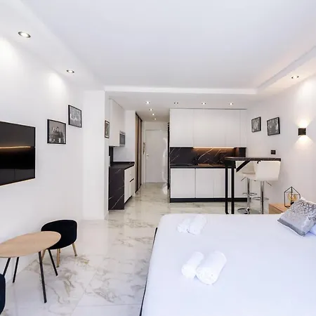 Apartment Large - 50m - Terrace Sea View *